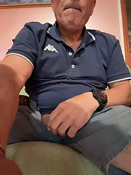 EddieAdams – webcam model profile photo Image 15