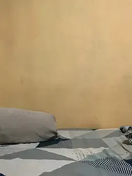 LynxRosenn – webcam model profile photo Image 3