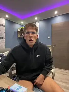 ThaniaHill – webcam model profile photo Image 11