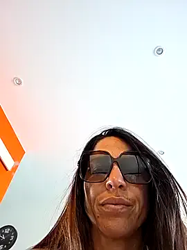 AmaraXX – webcam model profile photo Image 11