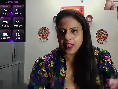 AmiiraSkky – webcam model profile photo Image 4