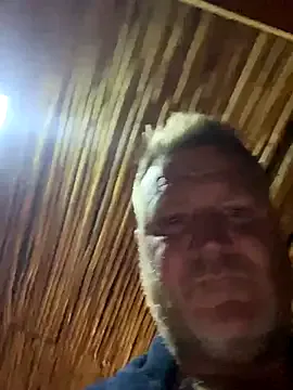 ema_foxyy webcam show Image 3