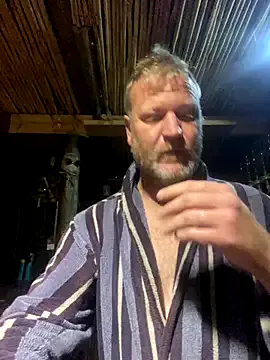 ema_foxyy webcam show Image 6