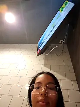 JoiDivision – webcam model profile photo Image 16