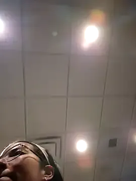 JoiDivision – webcam model profile photo Image 17