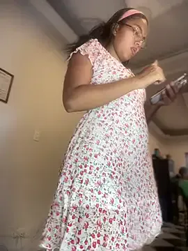 JoiDivision – webcam model profile photo Image 8