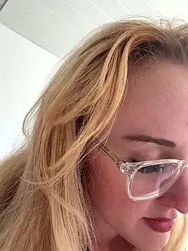 MelodyCruze – webcam model profile photo Image 13