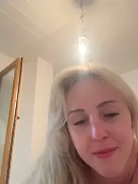 MelodyCruze – webcam model profile photo Image 4