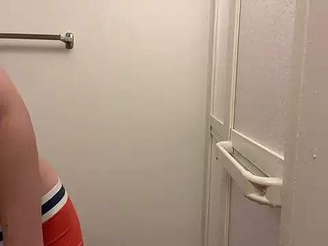 LucySkyvy – webcam model profile photo Image 18