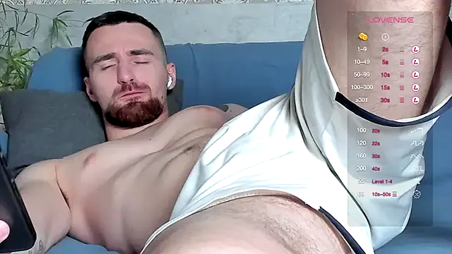 RavenNoirr – webcam model profile photo Image 6