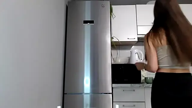 Issy_PrincesUK webcam show Image 14