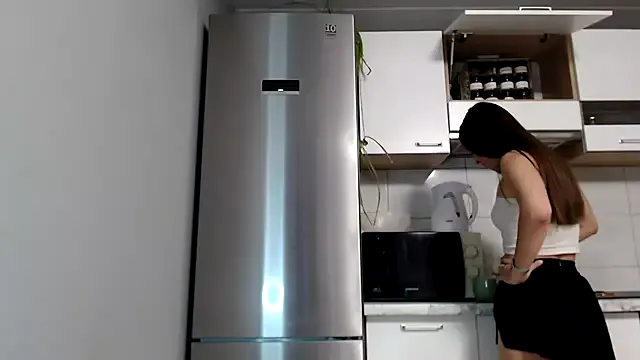 Issy_PrincesUK webcam show Image 15