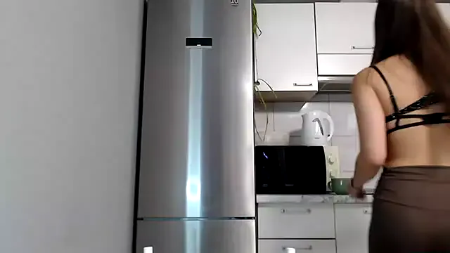 Issy_PrincesUK webcam show Image 16