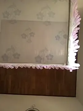 JuliettaBasset – webcam model profile photo Image 8