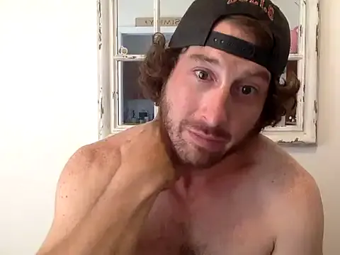 BustyBrunette44 – webcam model profile photo Image 4