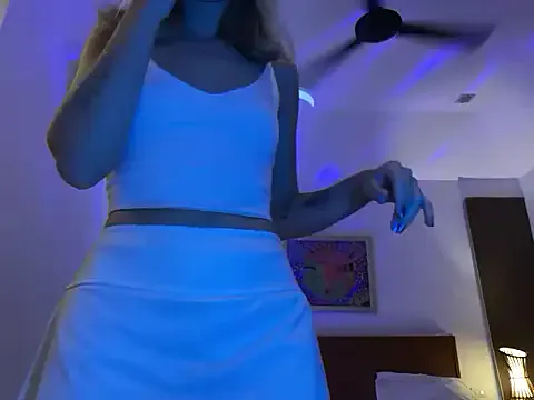 Mandi469 – webcam model profile photo Image 18