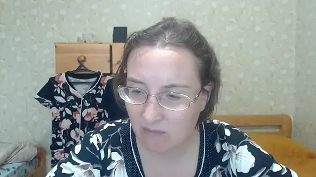 LauCamila – webcam model profile photo Image 13