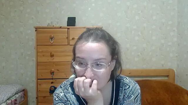 LauCamila – webcam model profile photo Image 18