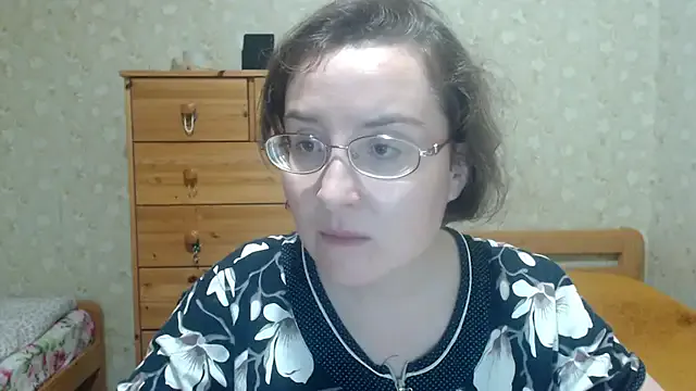 LauCamila – webcam model profile photo Image 3