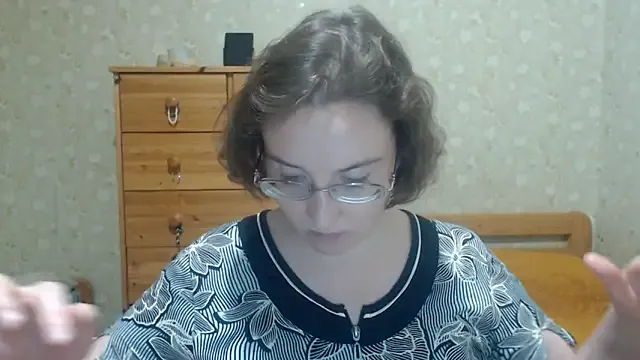 LauCamila – webcam model profile photo Image 5