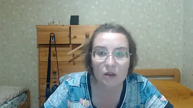 LauCamila – webcam model profile photo Image 6