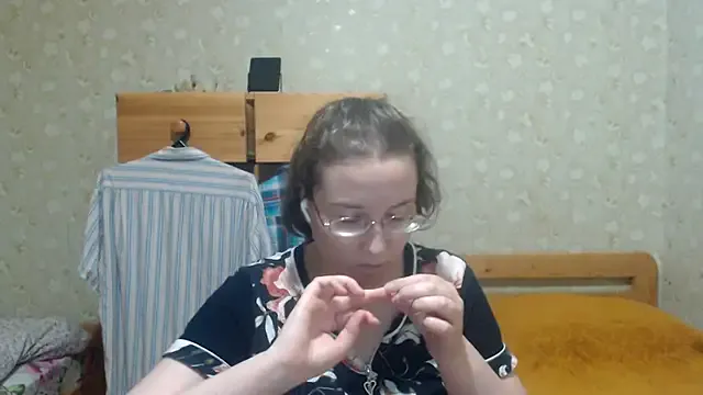 LauCamila – webcam model profile photo Image 7