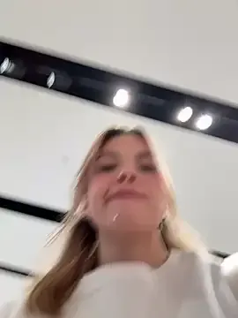 SophiiaStarr – webcam model profile photo Image 3