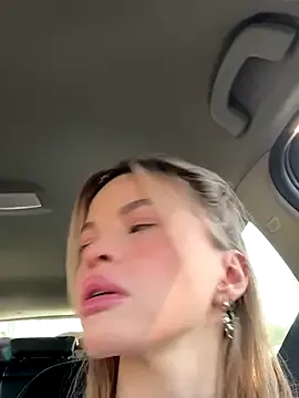 SophiiaStarr – webcam model profile photo Image 4