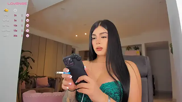 Bella-999 – webcam model profile photo Image 15