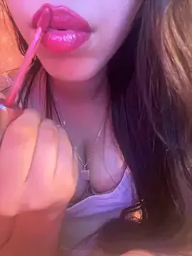 MilaRossee webcam show Image 18