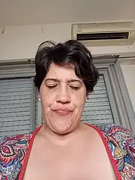 CarleeVelvet – webcam model profile photo Image 11