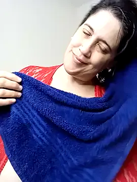 CarleeVelvet – webcam model profile photo Image 3