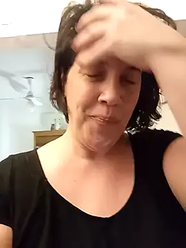 CarleeVelvet – webcam model profile photo Image 8