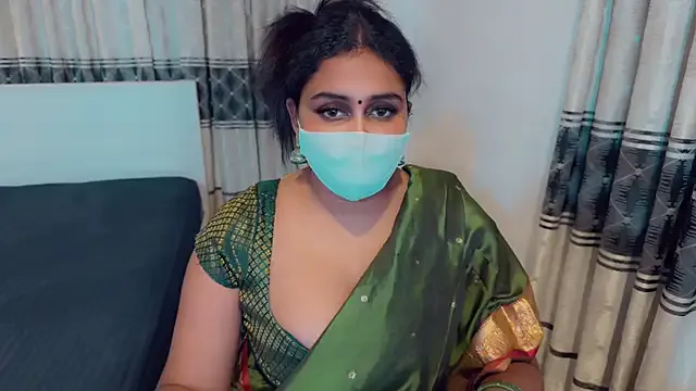 NinaMuller – webcam model profile photo Image 2