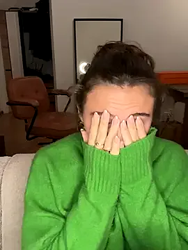 _Alicee_1 – webcam model profile photo Image 7