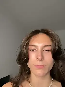 _Alicee_1 – webcam model profile photo Image 9