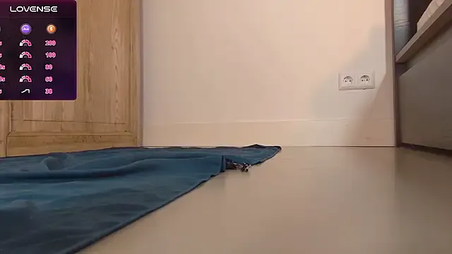 Xintrist – webcam model profile photo Image 12