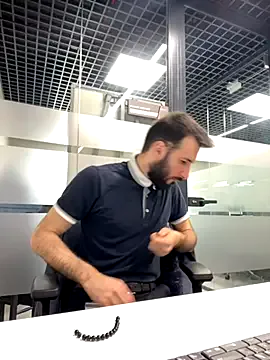 jj585wa – webcam model profile photo Image 2