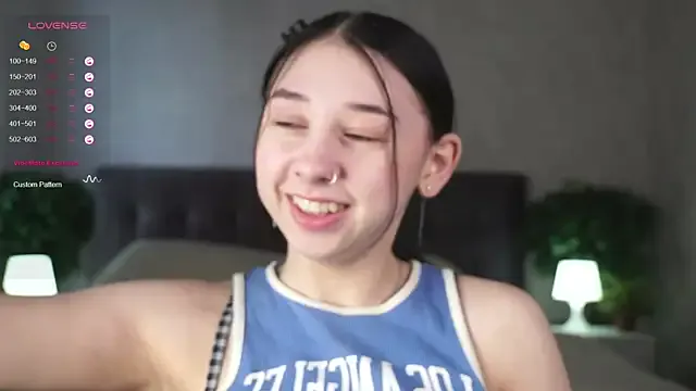 ScandalXX22 – webcam model profile photo Image 3