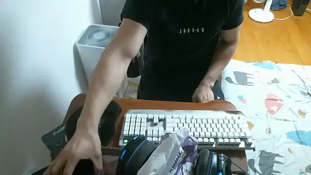 itscharlie_adams webcam show Image 8