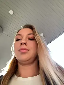 curvyflawless – webcam model profile photo Image 19