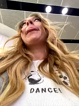 curvyflawless – webcam model profile photo Image 3