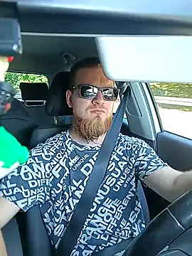 YourScarlettSweetheart – webcam model profile photo Image 15