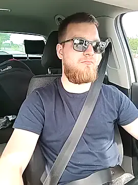 YourScarlettSweetheart – webcam model profile photo Image 2