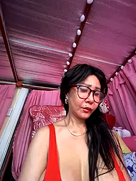 Lililth_Capri77 – webcam model profile photo Image 10