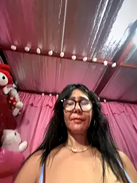 Lililth_Capri77 – webcam model profile photo Image 5