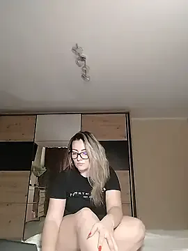 violetsinful webcam show Image 4