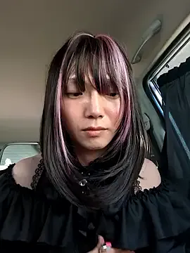 vlunaper18 – webcam model profile photo Image 2