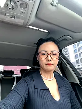 Miya_Nika – webcam model profile photo Image 16