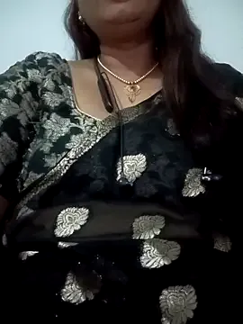 akamilasweetcm101 – webcam model profile photo Image 19